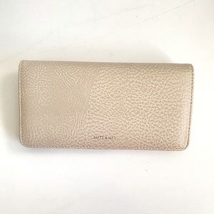 Matt & Nat Vegan Leather Wallet